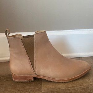 Nisolo Tan Leather Ankle Chelsea Boot